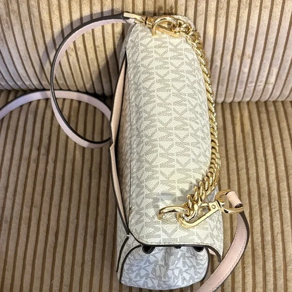 Michael Kors Crossbody Bag in Pink and Gray - Picture 3 of 9